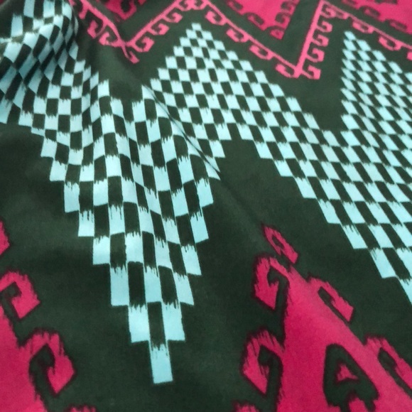 Patterned shirt - Picture 2 of 4